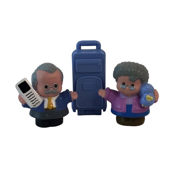 Fisher Price Little People Grandparents with Blue Suitcase Grandma w/Yarn Grandp - Picture 1 of 8